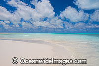 Tropical beach and crystal lagoon water. Cocos (Keeling) Islands, Indian Ocean, Australia