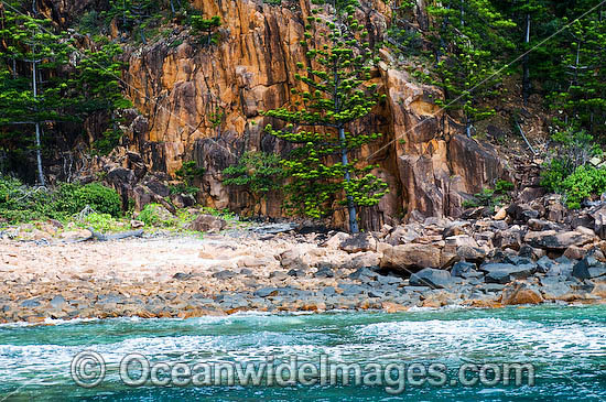 Spectacular rocky coastline at Hayman Island, Whitsunday Islands, Queensland, Australia Photo - Gary Bell Spectacular rocky coastline at Hayman Island, Whitsunday Islands, Queensland, Australia Photo - Gary Bell