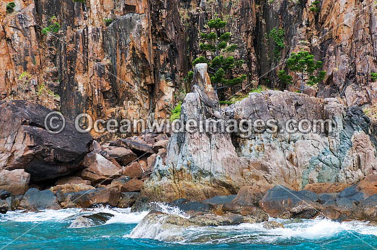 Spectacular rocky coastline at Hayman Island, Whitsunday Islands, Queensland, Australia Photo - Gary Bell Spectacular rocky coastline at Hayman Island, Whitsunday Islands, Queensland, Australia Photo - Gary Bell