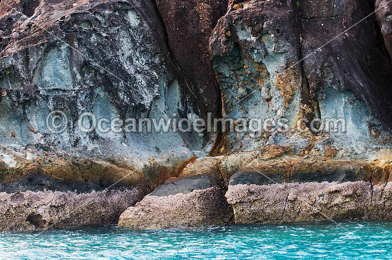 Spectacular rocky coastline during low tide at Hook Island, Whitsunday Islands, Queensland, Australia Photo - Gary Bell Spectacular rocky coastline during low tide at Hook Island, Whitsunday Islands, Queensland, Australia Photo - Gary Bell