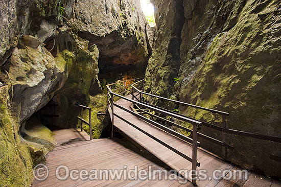 Capricorn Caves entrance photo Capricorn Caves entrance photo