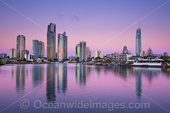 Surfers Paradise City photo