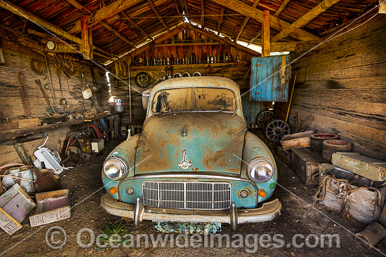 Old Morris Minor Bicheno photo