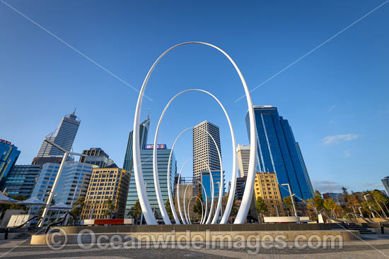 Elizabeth Quay Spanda Sculpture and Perth City, Western Australia. Photo - Gary Bell Elizabeth Quay Spanda Sculpture and Perth City, Western Australia. Photo - Gary Bell