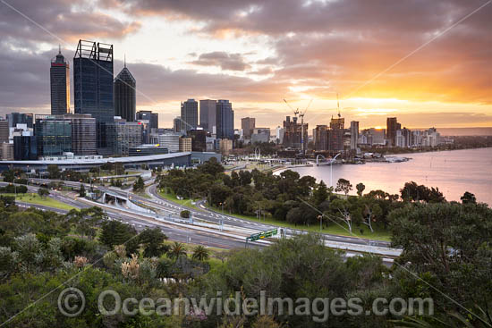 Sunrise view of Perth City from Kings Park. Perth, Western Australia. Photo - Gary Bell
