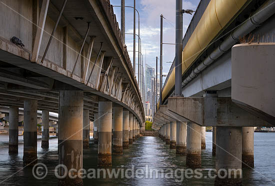 Sundale Bridge Surfers photo