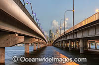 Sundale Bridge Surfers Paradise Photo - Gary Bell