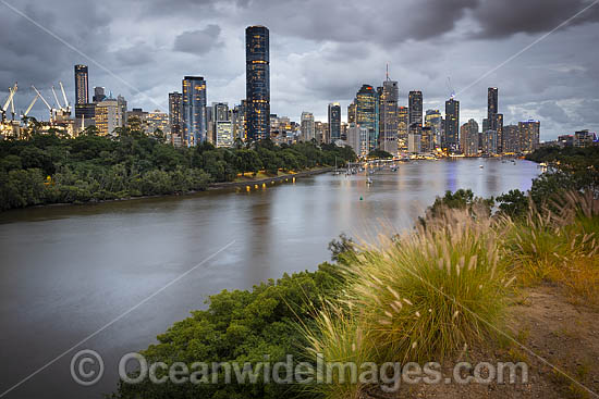 View overlooking Brisbane River from Kangaroo Point to Brisbane City during dusk. Brisbane, Queensland, Australia. Photo - Gary Bell View overlooking Brisbane River from Kangaroo Point to Brisbane City during dusk. Brisbane, Queensland, Australia. Photo - Gary Bell