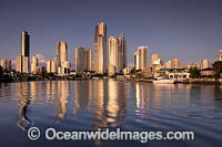 Surfers Paradise Photo - Gary Bell
