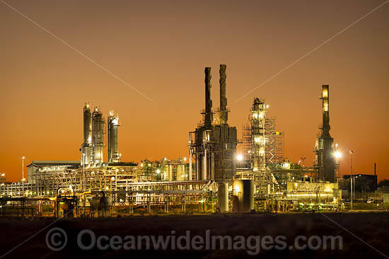 Santos hydrocarbon processing plant photo Santos hydrocarbon processing plant photo
