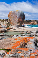 Castle Rock Tasmania Photo - Gary Bell