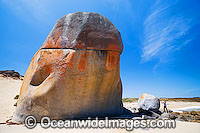Castle Rock Flinders Island Tasmania Photo - Gary Bell