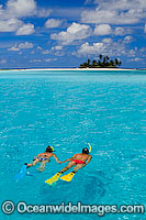 Snorkelers Cocos Island Photo - Gary Bell