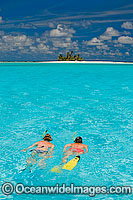 Snorkellers Cocos Island Photo - Gary Bell