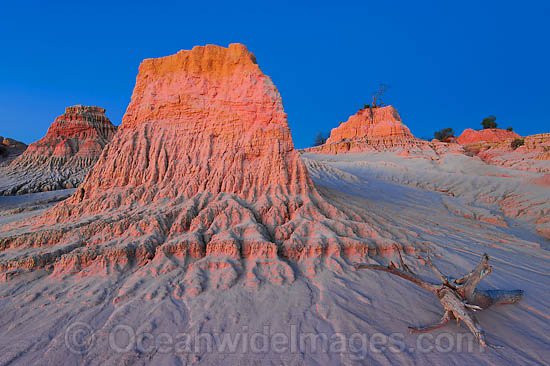 Sand dunes Mungo photo Sand dunes Mungo photo
