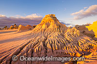 Sand dunes Mungo National Park Photo - Gary Bell