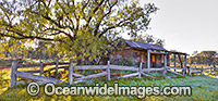 Historic Cottage Victoria Photo - Gary Bell