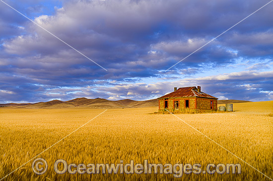 Historic Farmhouse South Australia photo Historic Farmhouse South Australia photo