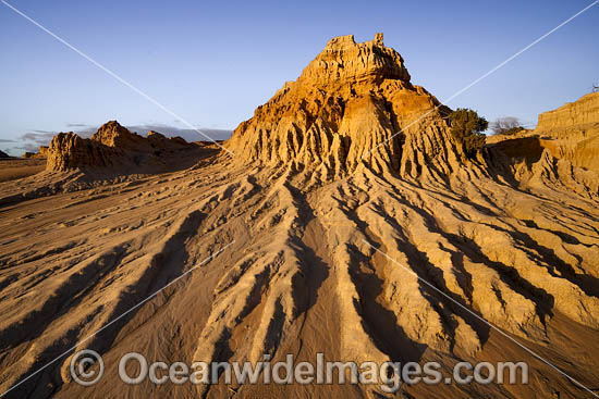 Walls of China Mungo photo Walls of China Mungo photo