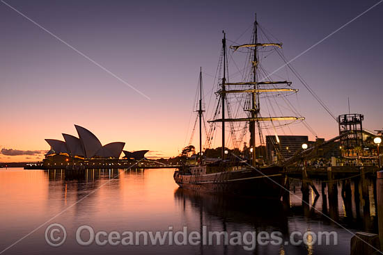 Sydney Opera House photo