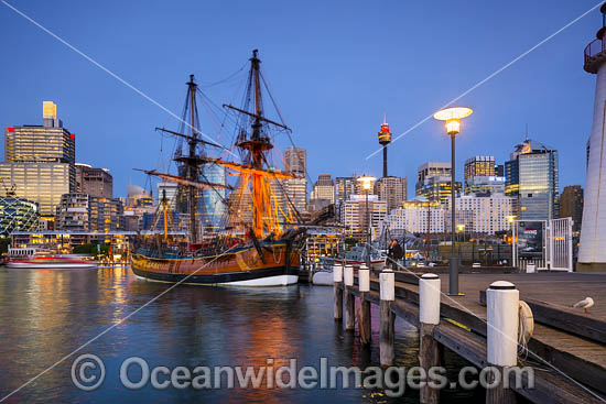Endeavour Darling Harbour photo