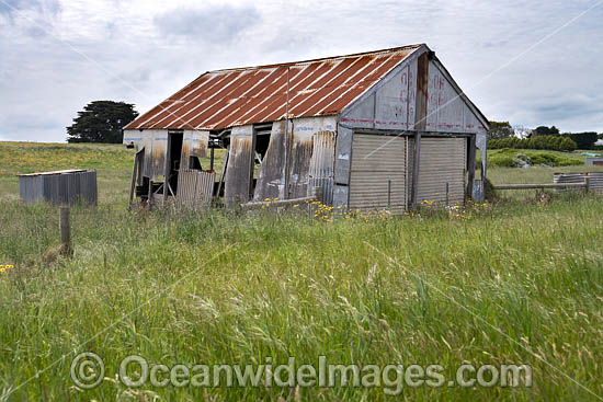 Abandoned garage Port Fairy photo Abandoned garage Port Fairy photo