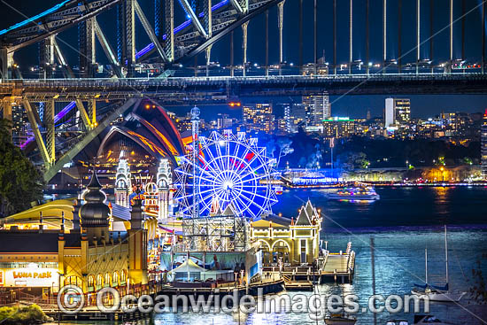 Sydney Harbour Bridge photo