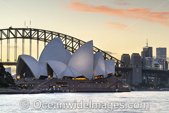 Sydney Opera House photo