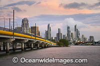 Sundale Bridge Surfers Photo - Gary Bell