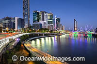 Brisbane city river Photo - Gary Bell