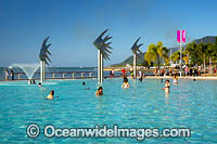Cairns Explanade Photo - Gary Bell