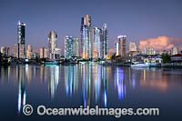 Surfers Paradise Photo - Gary Bell