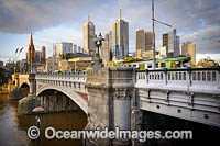 Princes Bridge Photo - Gary Bell