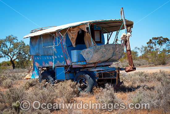 Old Wagon Outback photo